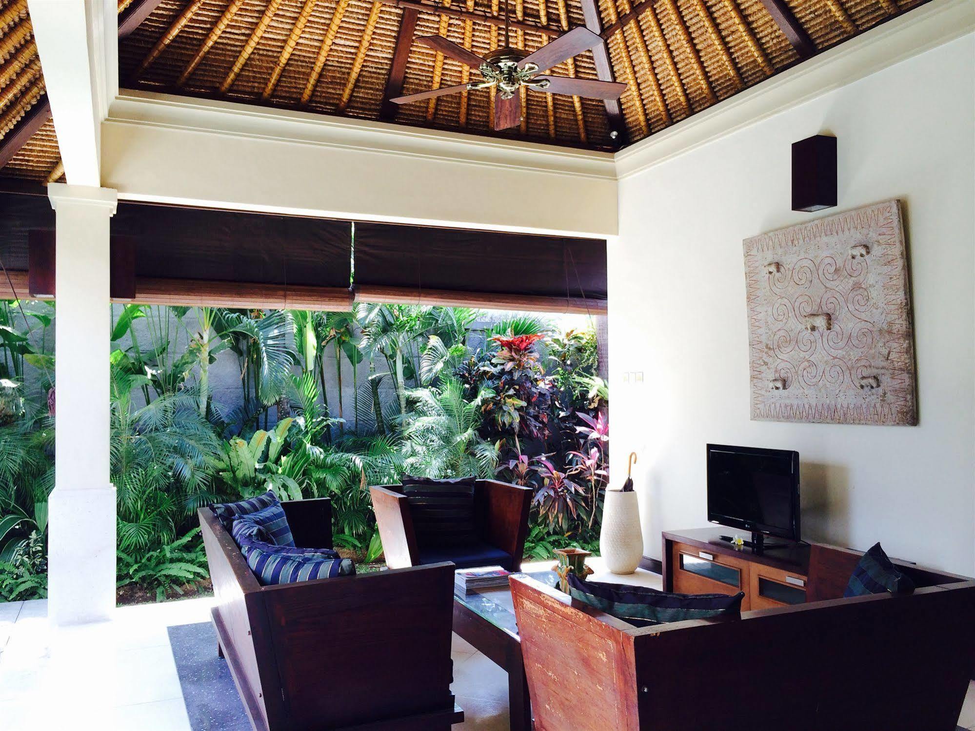 D'Alang Alang Villas Seminyak Kültér fotó