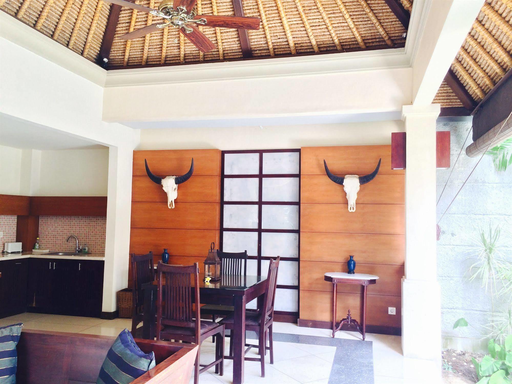 D'Alang Alang Villas Seminyak Kültér fotó